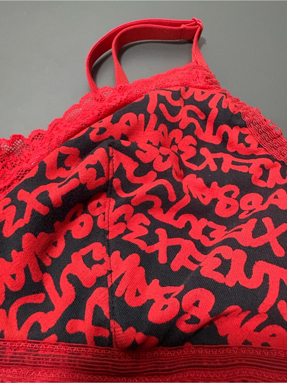 SAVAGE X FENTY Wireless Red and Black  Patterned Lace Trim Bralette - Picture 3 of 6